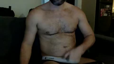 naked_dude25 online show from 12.04.24