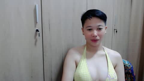 Snapshot of naked_melinda chatting on 11.29.25 Melinda online show from 11.29.25