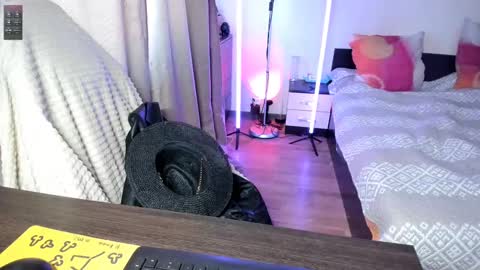 Asy no face  online show from 03.09.25