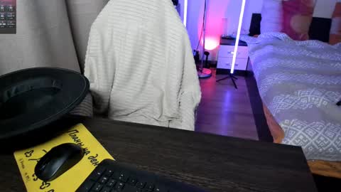 Asy no face  online show from 03.12.25
