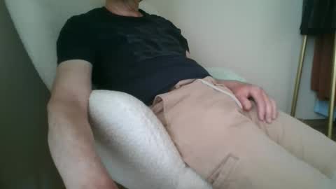 Snapshot of nakedcock5518782 chatting on 04.28.26 nakedcock5518782 online show from 04.28.26