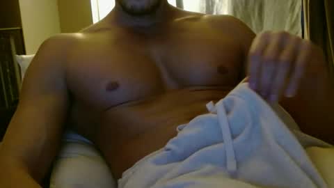 Snapshot of nakedwoodbbttr chatting on 01.28.25 nakeDwoodBbetter online show from 01.28.25