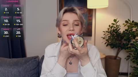 Kate online show from 12.04.25