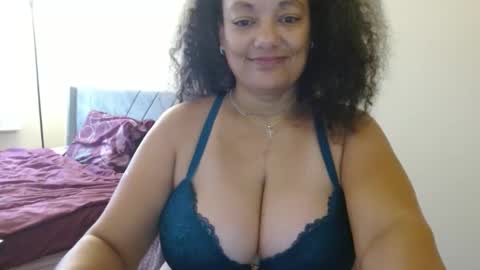 Snapshot of nala_thickk chatting on 12.26.24 Nala Thickk online show from 12.26.24