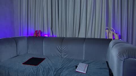 Snapshot of nally_ferrari chatting on 01.21.25 Nally online show from 01.21.25