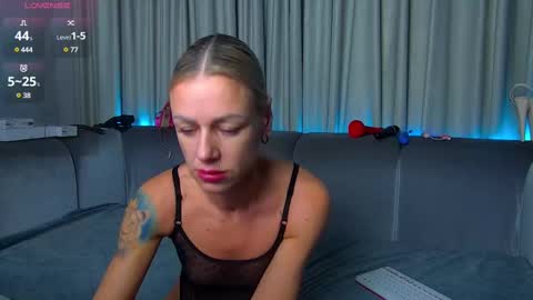 Snapshot of nally_ferrari chatting on 03.03.25 Nally online show from 03.03.25