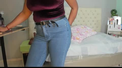 Snapshot of nami_sam chatting on 11.02.25 nami_sam online show from 11.02.25