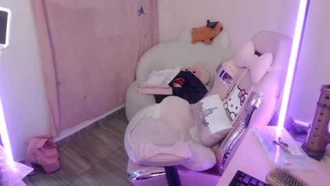 Snapshot of nami_usagi chatting on 10.02.25 nami_usagi online show from 10.02.25