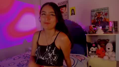nami_white online show from 09.18.25