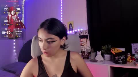 nami_white online show from 10.23.25