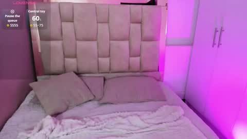 Nana online show from 02.22.26