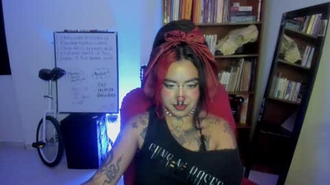 nana_cirkus online show from 02.08.25