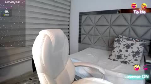 Snapshot of nana_levy chatting on 01.25.25 Nana levy online show from 01.25.25