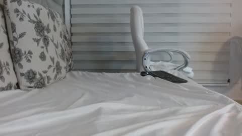 Snapshot of nana_levy chatting on 02.23.25 Nana levy online show from 02.23.25