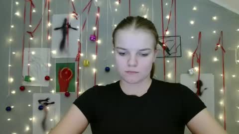 Nana online show from 11.06.25