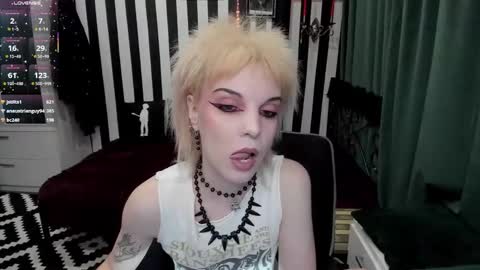 Snapshot of nancyaddams chatting on 10.22.25 Nancy online show from 10.22.25