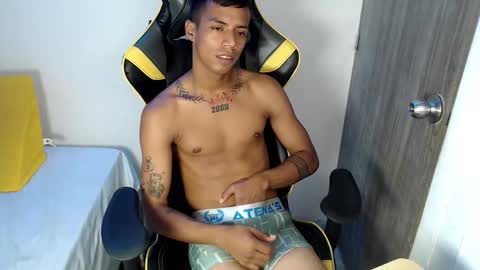 Snapshot of nando_col chatting on 10.14.25 nando_col online show from 10.14.25