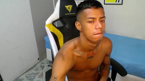 Snapshot of nando_col chatting on 10.20.25 nando_col online show from 10.20.25