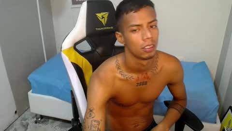 Snapshot of nando_col chatting on 10.27.25 nando_col online show from 10.27.25