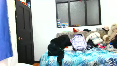 nanilux_1 online show from 10.21.25