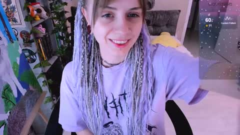 Snapshot of nanitamoore chatting on 12.25.24 Monday-Friday 12-4 AM and 6-9 AM New York time online show from 12.25.24