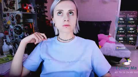 Monday-Friday 12-4 AM and 6-9 AM New York time online show from 11.20.25