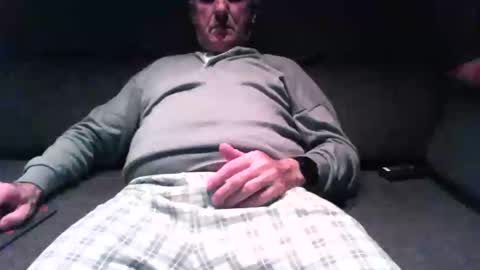 nano22968832 online show from 12.27.24