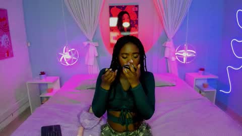 Snapshot of naomi_campell chatting on 02.26.26 Naomi online show from 02.26.26