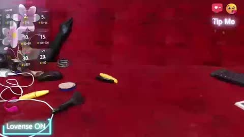 Snapshot of naomi_powel chatting on 09.19.25 naomi_powel online show from 09.19.25