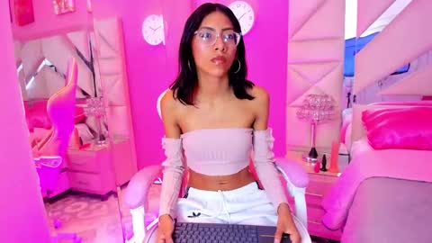 naomi_sara online show from 09.11.25