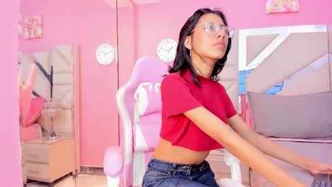 naomi_sara online show from 09.12.25