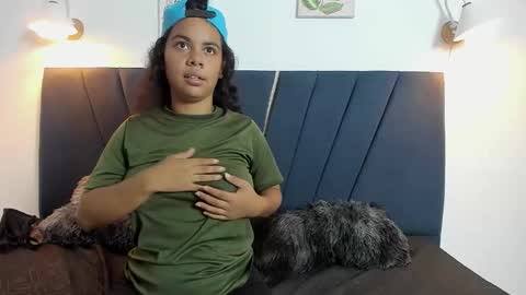 naomi_x0 online show from 12.03.25