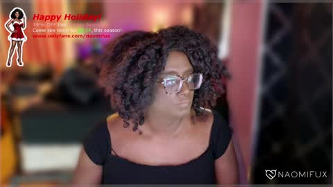 Snapshot of naomifux chatting on 12.21.24 Naomi online show from 12.21.24