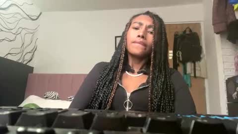 Naomii online show from 01.03.25