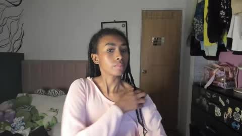 Naomii online show from 02.09.25