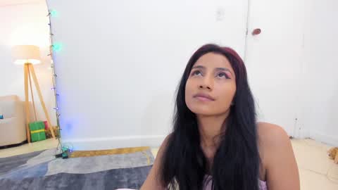 naomiiii   online show from 01.10.25