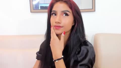 naomiiii   online show from 01.31.25
