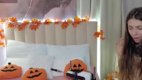 Naomi online show from 10.22.25