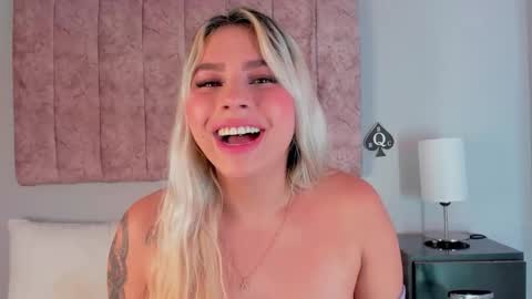 Laura  online show from 11.25.25