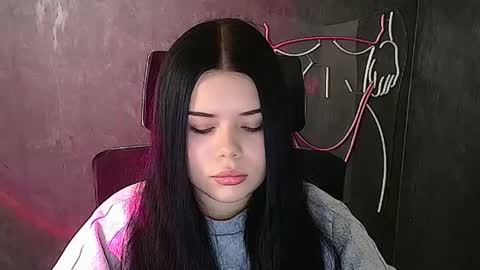 Snapshot of naomivibes chatting on 10.01.25 Naomi online show from 10.01.25