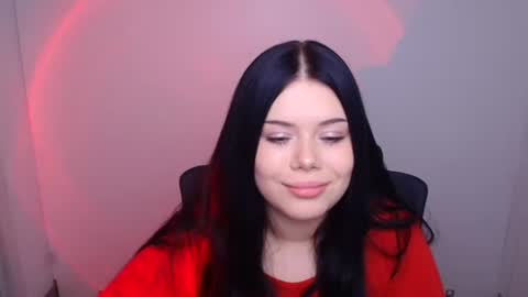 Snapshot of naomivibes chatting on 10.06.25 Naomi online show from 10.06.25