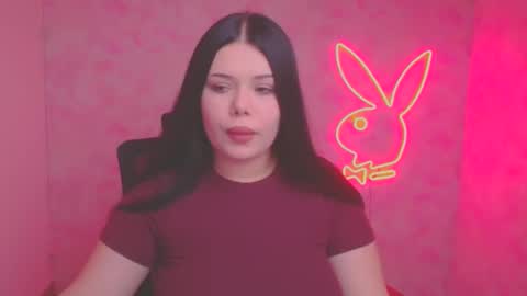 Snapshot of naomivibes chatting on 10.28.25 Naomi online show from 10.28.25