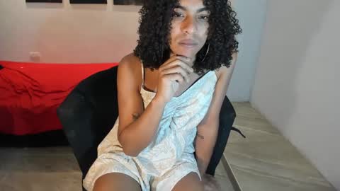 naomiwildburn online show from 10.04.25