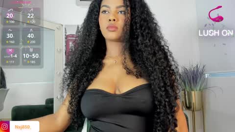 Snapshot of naomixjones1 chatting on 12.21.24 Naomi     online show from 12.21.24