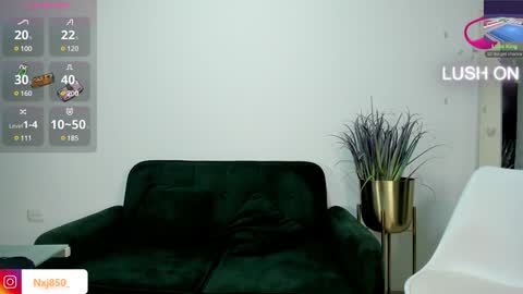 Snapshot of naomixjones1 chatting on 01.13.25 Naomi     online show from 01.13.25