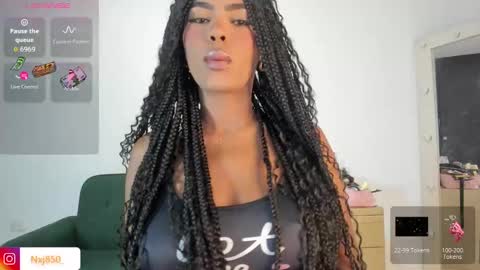 Snapshot of naomixjones1 chatting on 09.29.25 Naomi     online show from 09.29.25