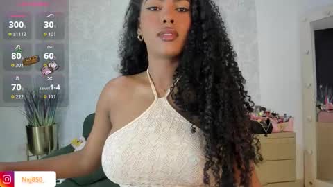 Snapshot of naomixjones1 chatting on 10.18.25 Naomi     online show from 10.18.25