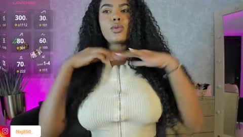 Snapshot of naomixjones1 chatting on 10.22.25 Naomi     online show from 10.22.25