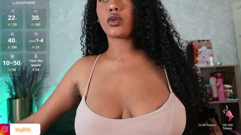 Naomi     online show from 03.31.26