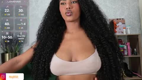 Naomi     online show from 04.01.26